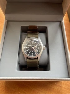 Hamilton Khaki Field Mechanical 38mmMen's Watch Black Dial Green NATO Strap - Picture 1 of 14