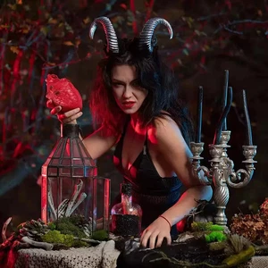NUEVO Halloween Falso Corazón Prop Terror Partes del Cuerpo Sangre Corazón Decoración Fiesta 2025 - Imagen 1 de 24