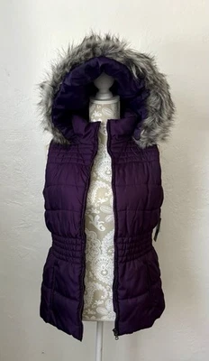 New York & Company Purple Zip-Up Puffer Vest Medium Detachable Faux Fur Hood NWT - Image 1 of 4