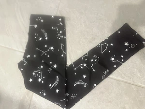 ARIZONA JEAN CO. Black Star Theme Tough Cotton Ankle Leggings Size L (14)  NWT - Picture 1 of 2