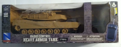 2012 New Ray Radio Control Heavy Armor Tank 1:32 Scale New Factory Sealed - Image 1 of 4