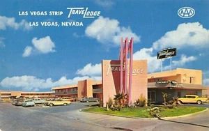 Travel Lodge On the Las Vegas Strip Vtg Cars Scene Las Vegas,NV Vtg Postcard - Picture 1 of 2