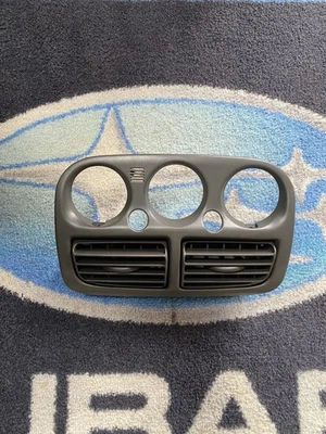 Subaru Impreza Centre Air Vent Trim 1995 Version 1-3 - Image 1 of 4