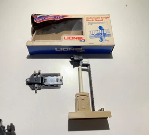 Lionel #6-2163 O Scale Automatic Single Block Signal Untested With 1970 Box - Picture 1 of 15