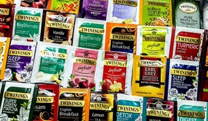 Twinings Sortenauswahl 35 Geschmacksrichtungen.35 umhüllte Teebeutel in einer Geschenktüte - Bild 1 von 5