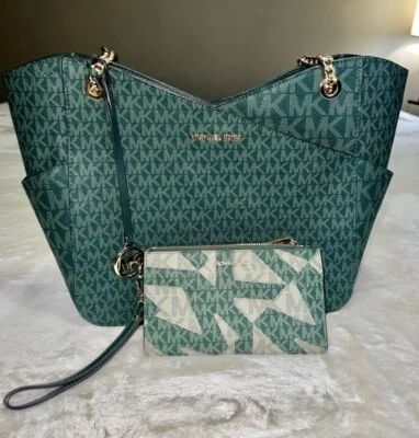 Bolso de Mano Grande de Viaje Michael Kors Jet Set MK Logo Bolso y Muñequera a Juego Foto 1 de 4