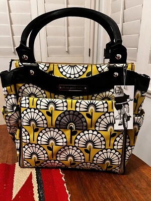 Petunia Pickle Bottom City Carryall 尿布袋 Lively Lima 黄色/黑色花卉 — 第 1/4 张图片