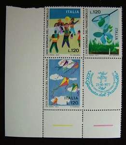 1977 ITALY 120 lire XIX Day of the Stamp 3 values MNH** - Picture 1 of 1