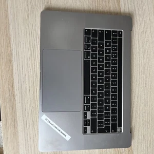Apple MacBook Pro 16"" A2141 2019 Spacegrau Handauflage UK Layout gute Akkulaufzeit - Bild 1 von 19