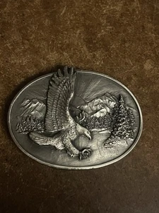 Fibbia per cintura vintage Eagle 1982 fibbia Siskiyou co peltro tono argento montagne USA - Foto 1 di 11