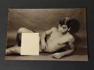 Handsome Nude Man Relaxing On The Floor - 4x6in Reprint Gay Interest Photo - Picture 1 of 3
