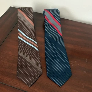 Velducci Men’s Vintage Ties- Pair Of 2 - Great Condition- 70’s/ 80’s Vibes - Picture 1 of 8