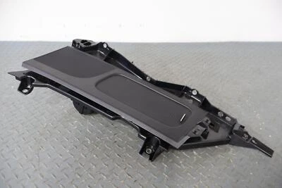 Puerta trasera izquierda Porsche Cayman 718 cupé 17-19 con altavoz Bose (negro AJ) Foto 1 de 4