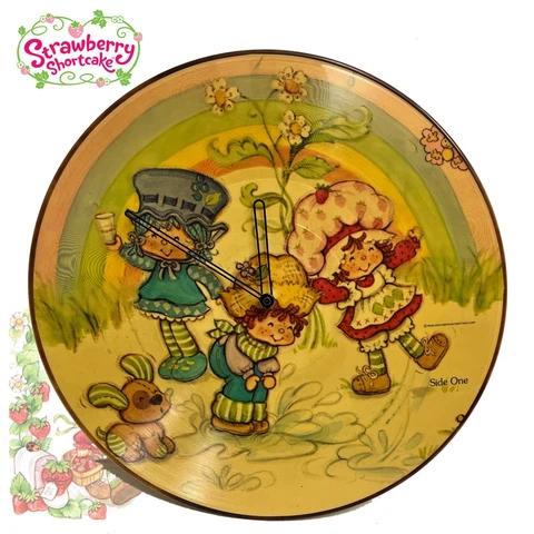 1982 Strawberry Shortcake Ltd. Ed. Over The Rainbow Vinyl Record WALL CLOCK Cover