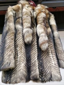 Sehr schöne Pelz Jacke Gr. 38/40 Pelz Echtfell Top Zustand  - Bild 1 von 22