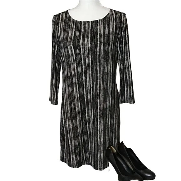 BCBGMaxazria Mini Dress Women’s Small Black Combo Batik 3/4 Sleeves