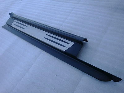 2005 - 2008 MERCEDES BENZ OEM SLK350 SLK 350 DOOR SILL PLATE RH PASSENGER FRNT - Image 1 of 4