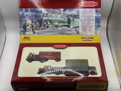 LLEDO TRACKSIDE BR1002 'AEC MAMMOUTH & SCAMMELL BRITISH RAILWAYS' SIN USAR, EN CAJA 1:76 Foto 1 de 4