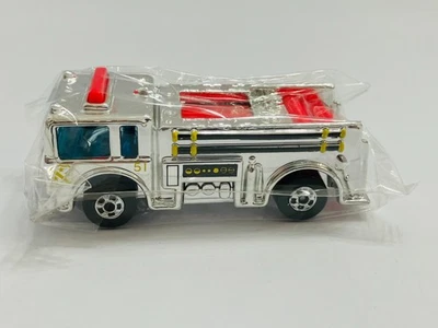 CAMINHÃO DE BOMBEIROS HOT WHEELS Blackwalls prata/vermelho LARRY WOOD quase em perfeito estado - Imagem 1 de 4