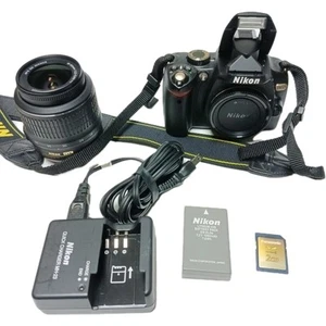Nikon D60 10.2MP Digital DSLR Camera w/AF-S Nikkor DX 18-55mm 3.5-5.6G VR Lens - Picture 1 of 20
