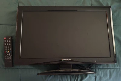 Polaroid 22” HD LCD TV & DVD combo. Model: TDAC-02212 - Image 1 of 4