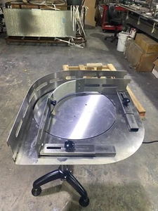 ROTARY TABLE 18" DIAMETER- 90 DEGREE ANGLE-IDEAL AS A CORNER CONVEYOR - Picture 1 of 7