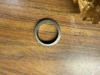 1974 - 1976 Triumph TR6 сиденье выпускного клапана 159904 #1  - Изображение 1 из 4