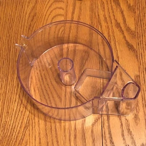 BLACK &  DECKER HANDY JUICER 28 OZ. MODEL HJ28 JUICE PITCHER REPLACEMENT PART ! - Picture 1 of 2
