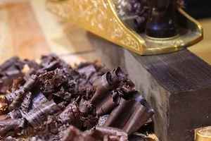 African Blackwood Blank 1.5"x 1.5"x 18" (Standard Grade) - Picture 1 of 3