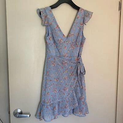 Nuevo Dee Elly | Mini Vestido Azul Floral Imitación Envolvente Volantes Cuello en V, M Foto 1 de 4