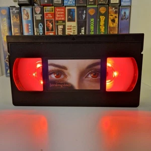 Twilight Breaking Dawn Teil 1 LED VHS Kassette Lampe Geburtstag Weihnachtsgeschenk Retro Licht - Bild 1 von 1