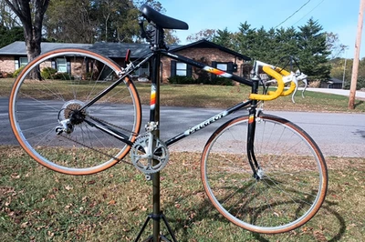 Vintage Peugeot Marseille Road Bike - 12 Speed - 57cm Frame - 27in Wheel - Image 1 of 4