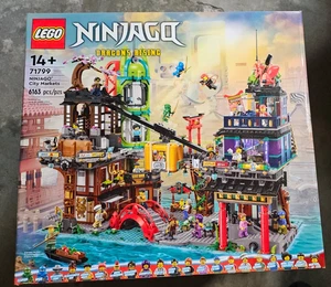 LEGO NINJAGO: Ninjago City Markets (71799) NUEVO EN CAJA, PRECINTADO - Imagen 1 de 7
