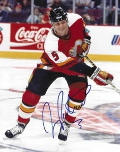 Signed 8x10 JAMES PATRICK Calgary Flames Autographed Photo - COA - Picture 1 of 1