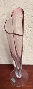 Vaso Kosta Boda Bud vetro rosa - a forma di CUORE - firmato su base - Kjell Engman - Foto 1 di 5