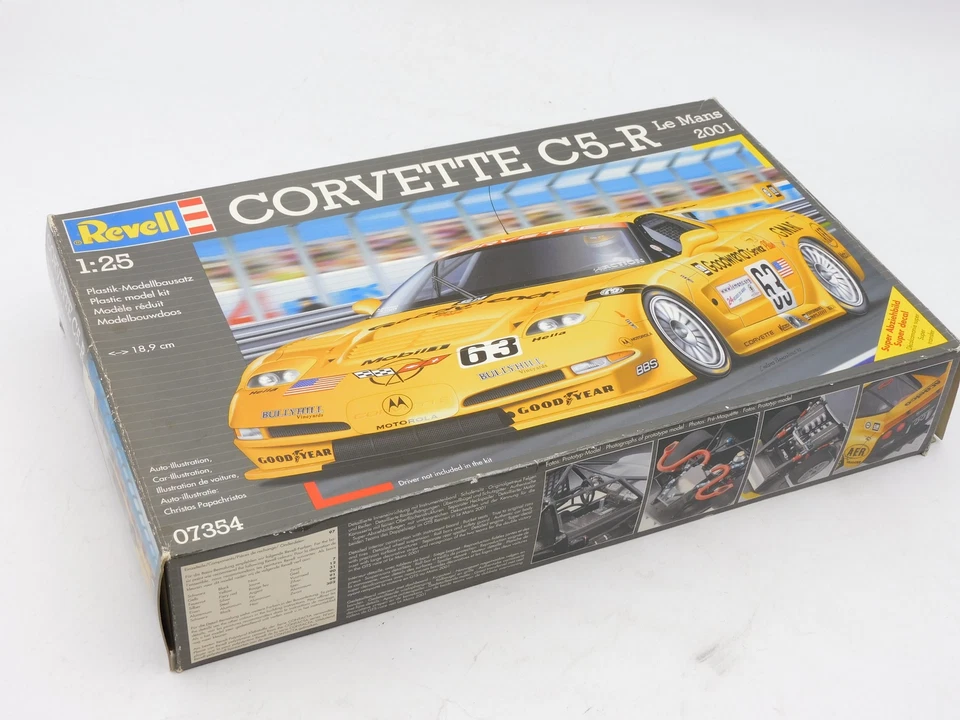 Revell Chevrolet Corvette CR-5 1/25 vintage plastic kit 07354 not complete box - Immagine 1 di 4