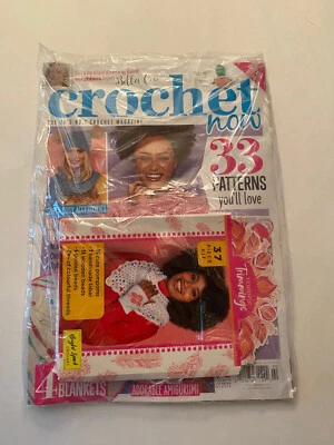 KM9a) Bella Coco Crochet UK England 33 Patterns Blankets Toys w/37 Piece Kit - Image 1 of 2