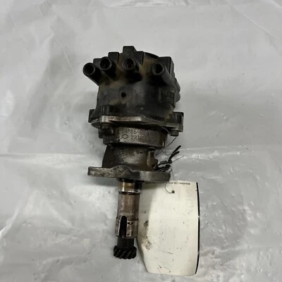 Распределитель зажигания для 1987-1989 Nissan Stanza 1988 2100-20R02 D4P86-02 B8604 - Изображение 1 из 4
