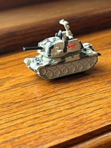 Micro Machines Military M247 Sergeant York Tank Galoob LGTI Red Star - Picture 1 of 11