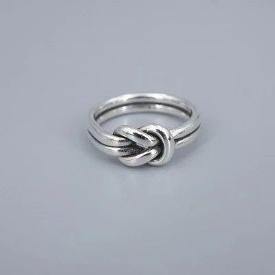 James Avery Lovers' Knot Ring Band Sterling Silver Size 6 Retired RS3817 - Image 1 of 4