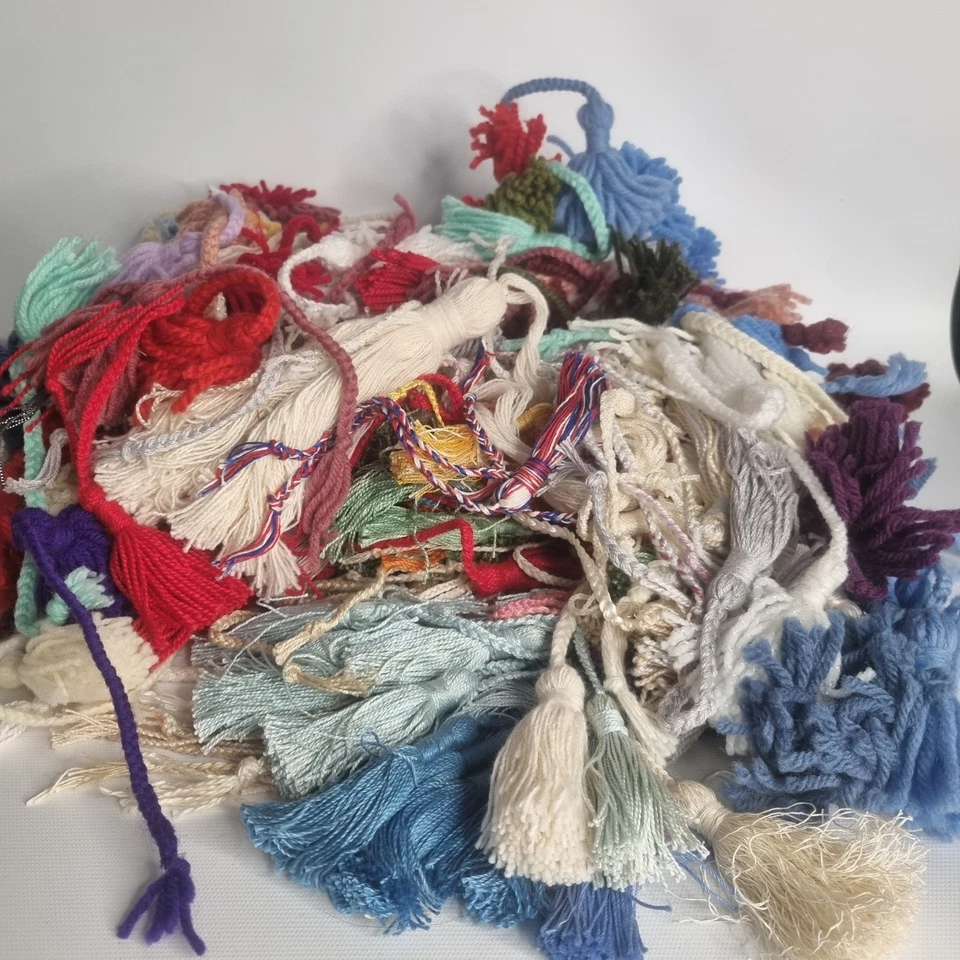 Gran Lote Artesanal Borlas Boho Costura Artesanal Hilo de Seda Hilo Colorido 1.8 lb Foto 1 de 4
