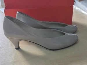 Damen Vintage Bandolino Pumps Größe 6 hellgrau - Bild 1 von 11