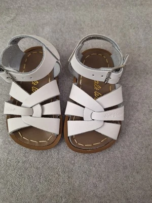 salt water White sandals Size 3 For Baby Girl - Image 1 of 3