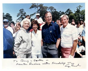 Foto oficial autografiada de George H. W. Bush de la Casa Blanca 8x10 4/20/1986 PSA - Imagen 1 de 3