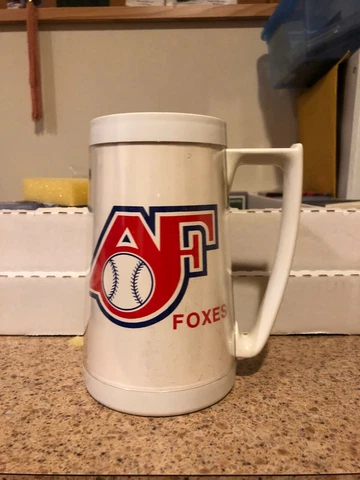 Appleton Foxes minor league baseball Budweiser plastic mug king of beers Cover