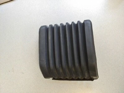 USED ORIGINAL GENUINE PORSCHE 911 912E 930 LEFT REAR BUMPER BELLOWS FENDER — 第 1/4 张图片