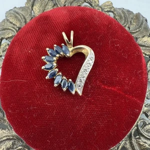 Colgante Corazón Abierto 14K Vermeil 925 Zafiro Detalle Corte Diamante 2.56g - Imagen 1 de 5