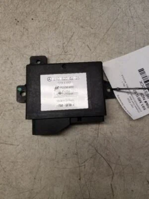 1997 Mercedes-Benz E320 - Infra-Red Control Module - 2108205226 - R318837 - Image 1 of 4