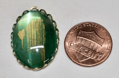 VINTAGE SMOOTH GLASS PENDANT • GOLD PAINT SPLASH  25x18mm • LACE EDGE PENDANT - Image 1 of 2