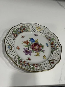 SCHUMANN BAVARIA GERMANY US ZONE CHATEAU DRESDEN RETICULATED 9 1/2” PLATE FLORAL - Picture 1 of 5